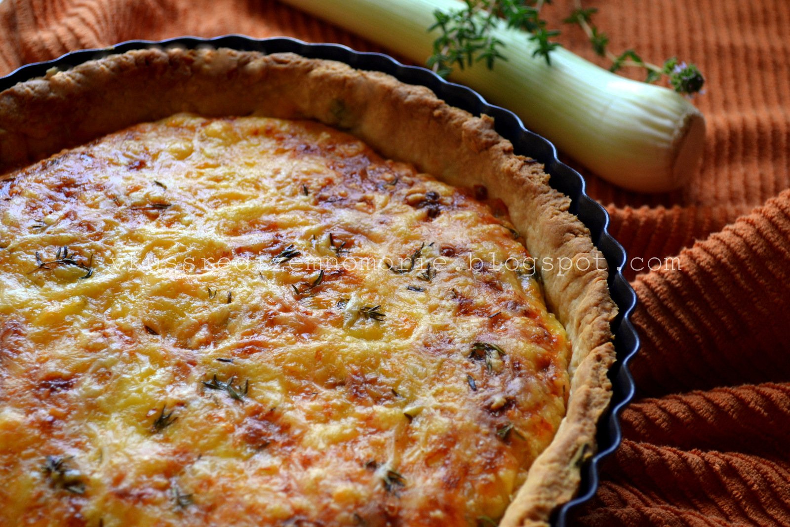 Монастырская кухня пирог с луком пореем